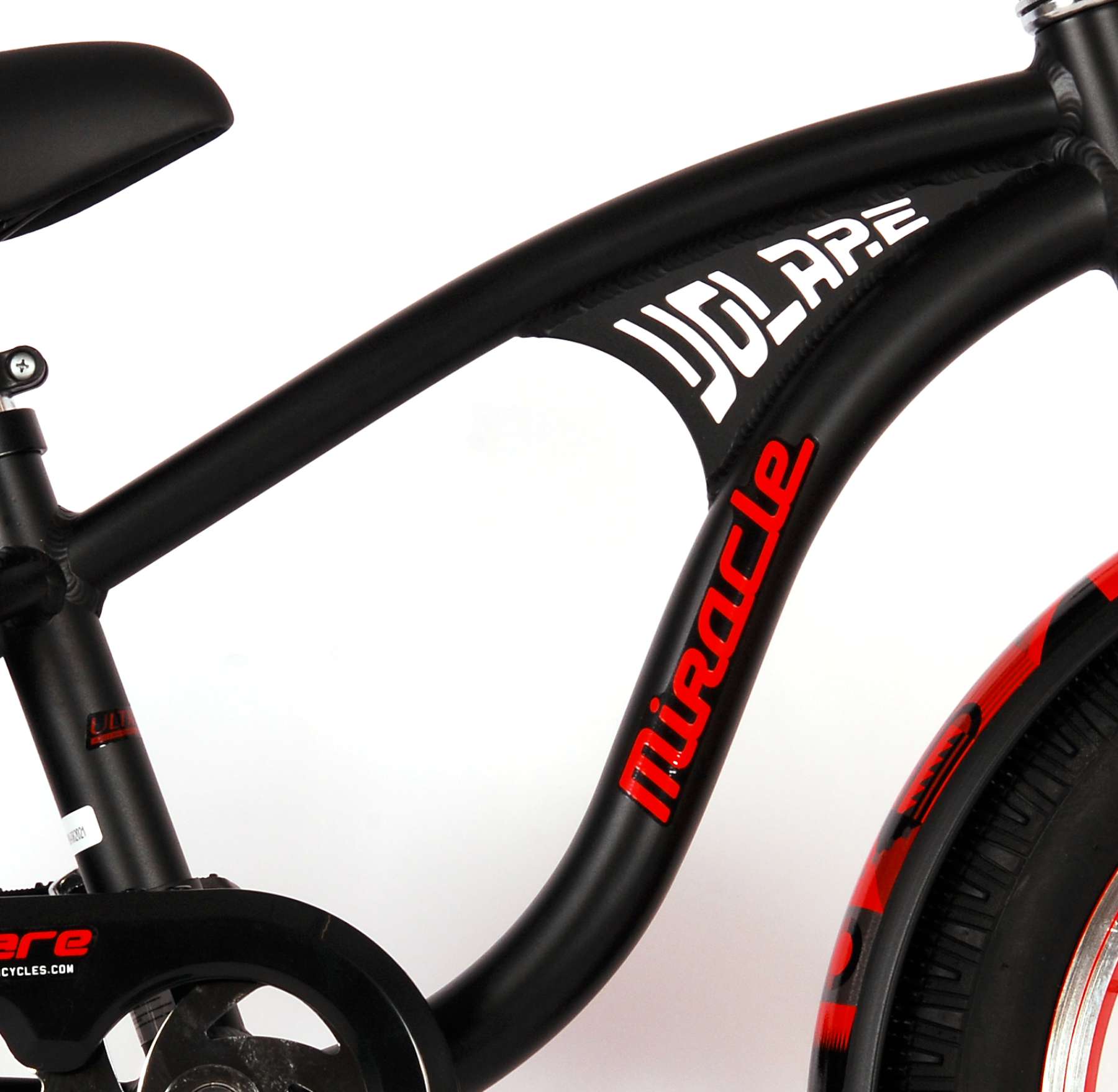 Miracle_Cruiser_-_Zwart_-_16_inch_-_6-W1800