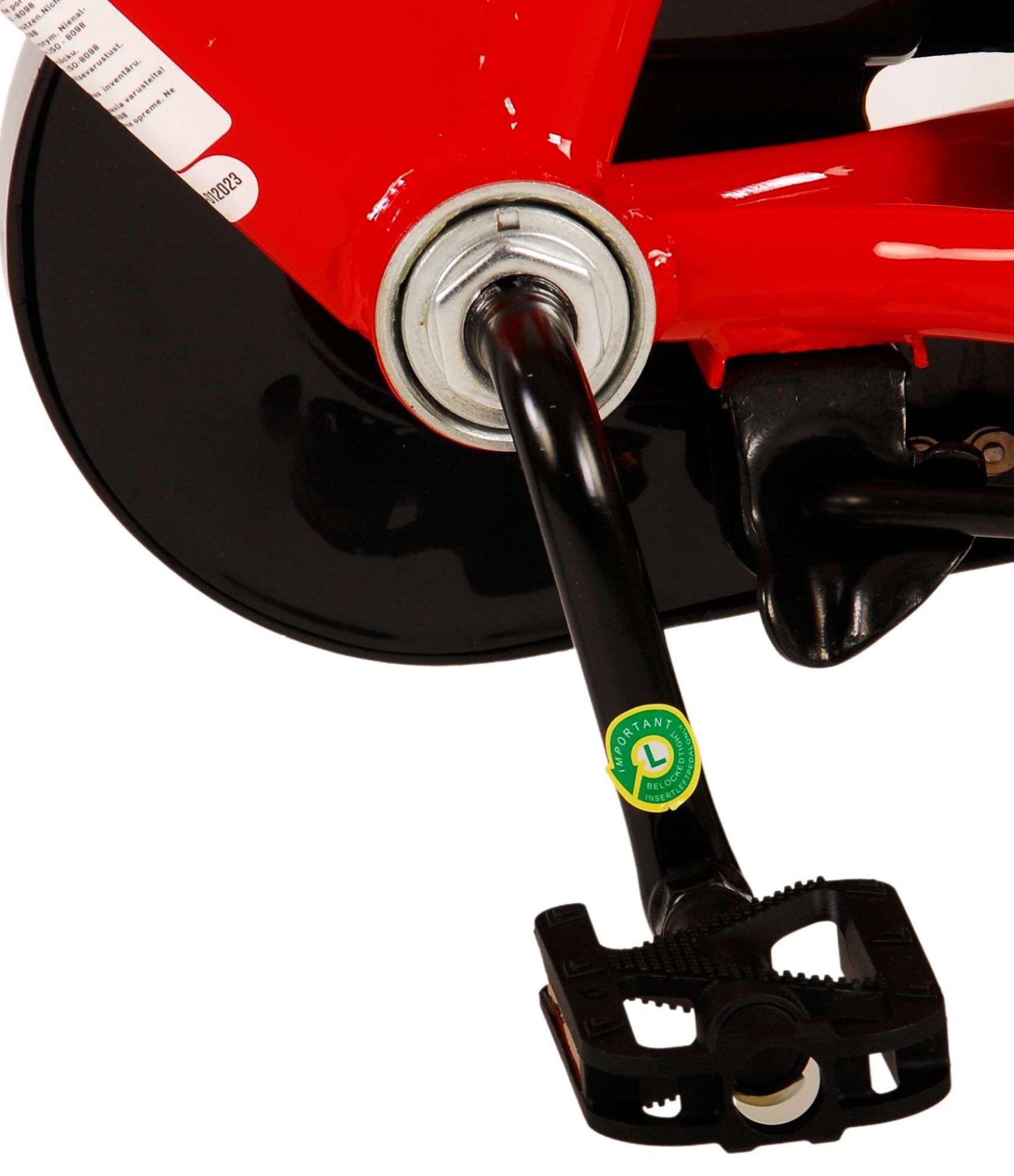 Rocky_16_inch_Rood_-_14-W1800_waca-5t